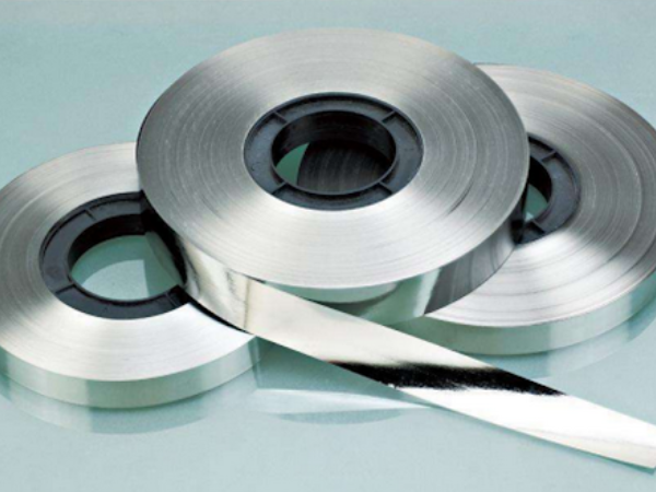 如何提升铁基纳米晶的稳定性和耐用性？